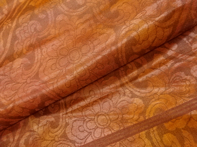  襷に華文・花唐草模様織出し袋帯